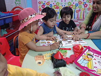 Pre-Nursery school in Indirapuram